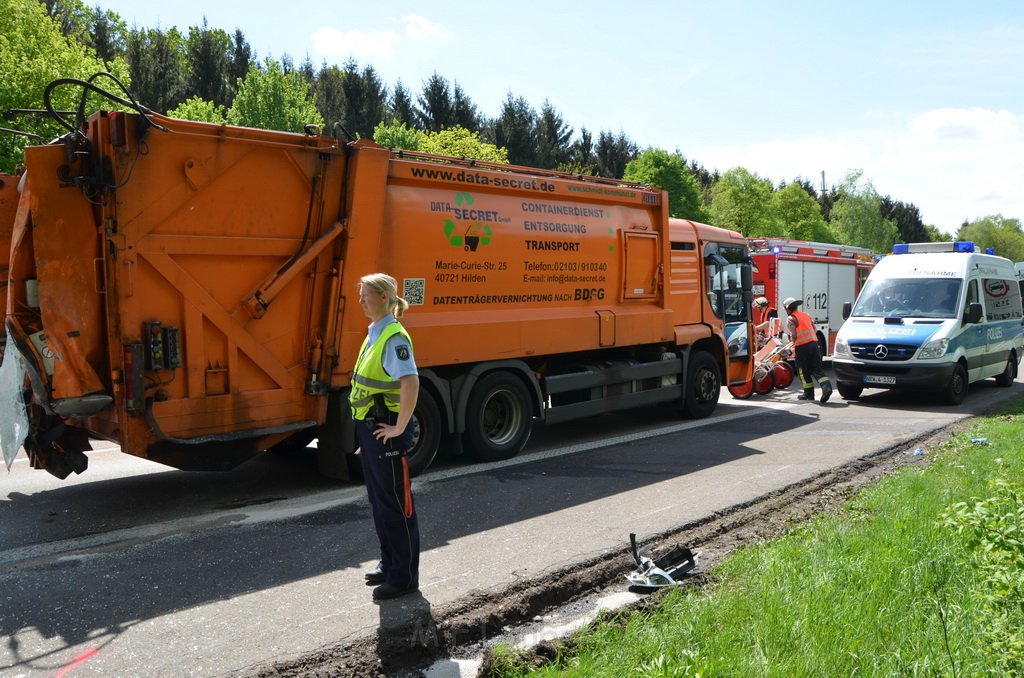 Schwerer VU A 1 Rich Saarbruecken kurz vor AK Leverkusen P8821.JPG - Miklos Laubert